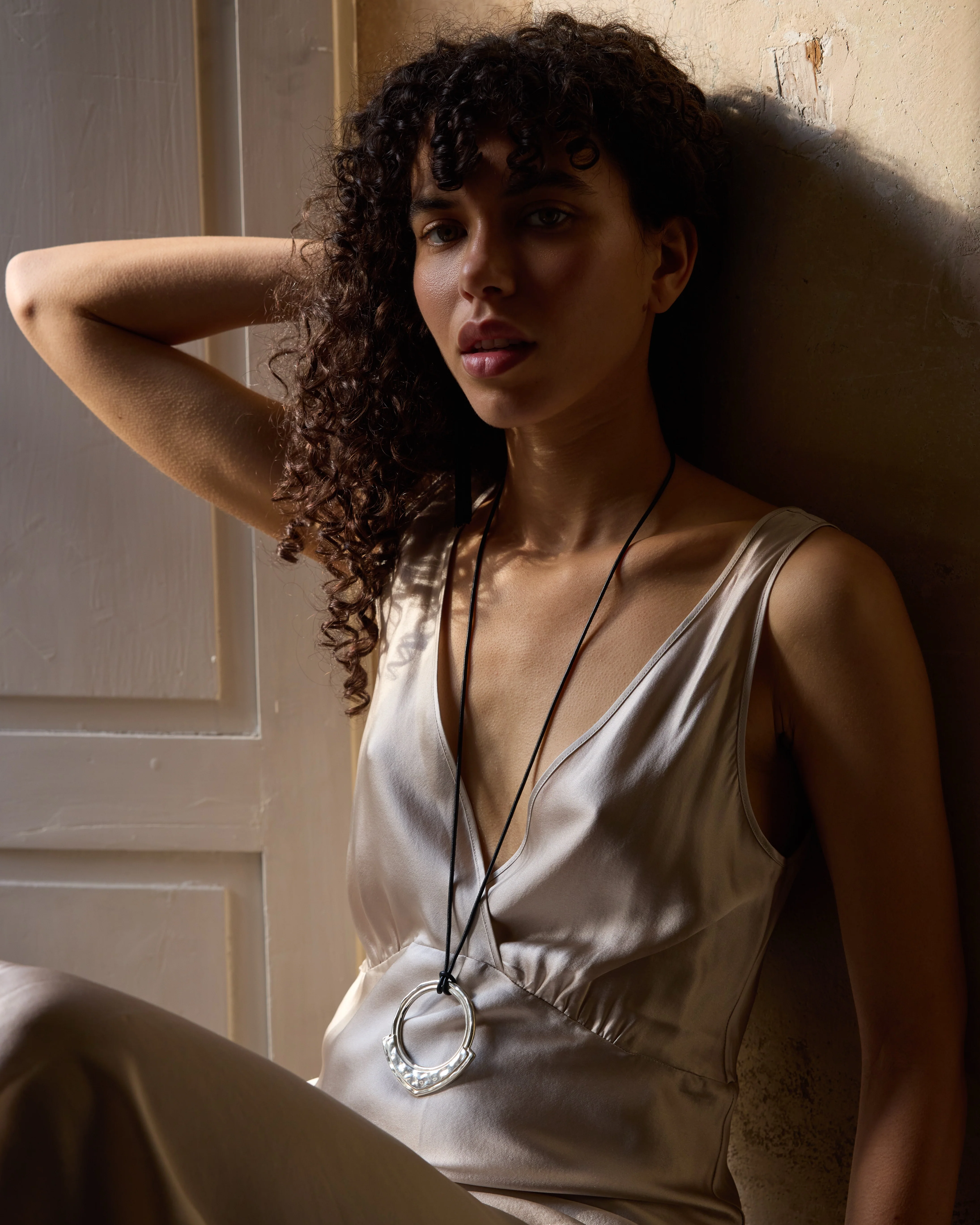 Harlow Arch Pendant Necklace - Image 4