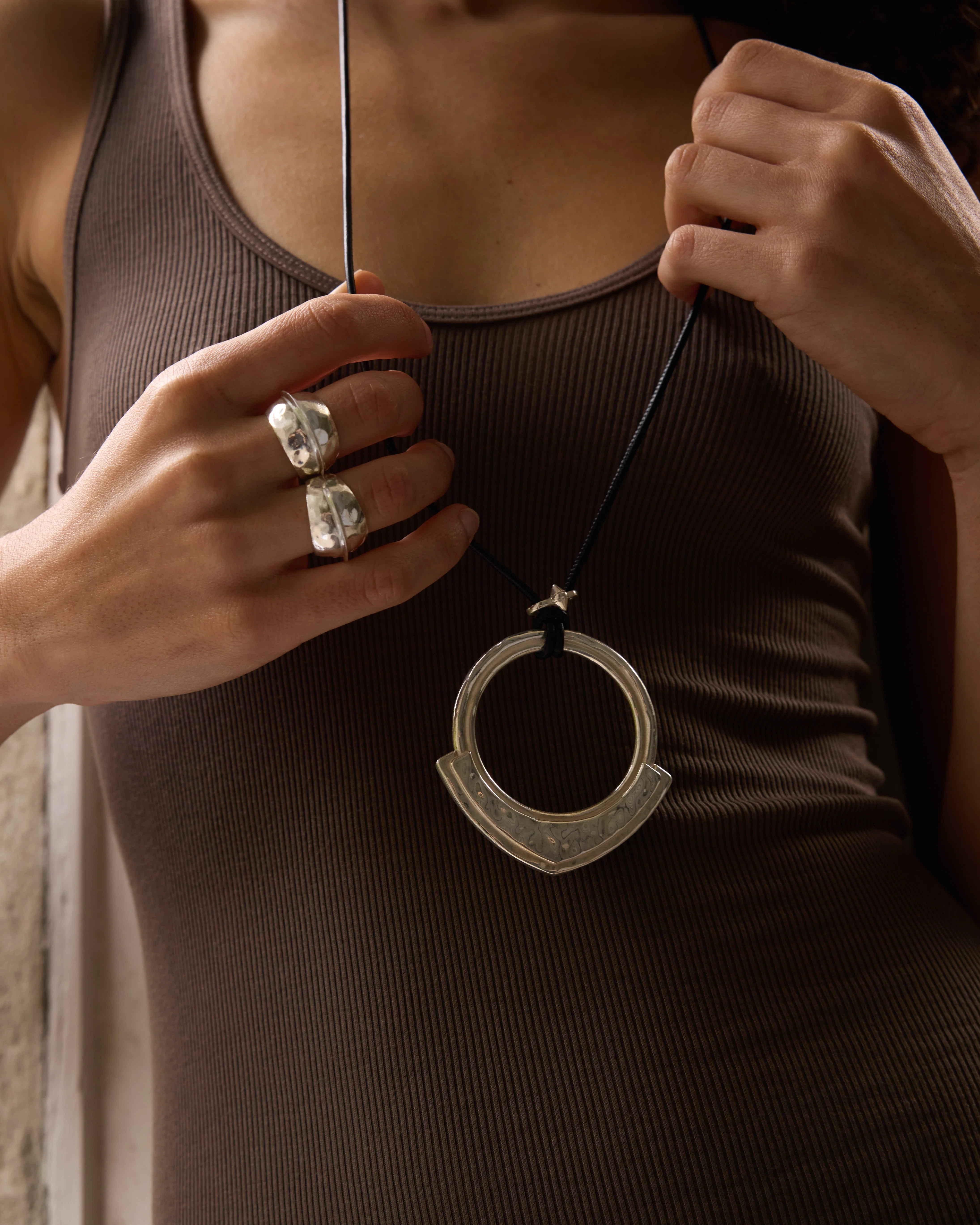 Harlow Arch Ring - Image 6