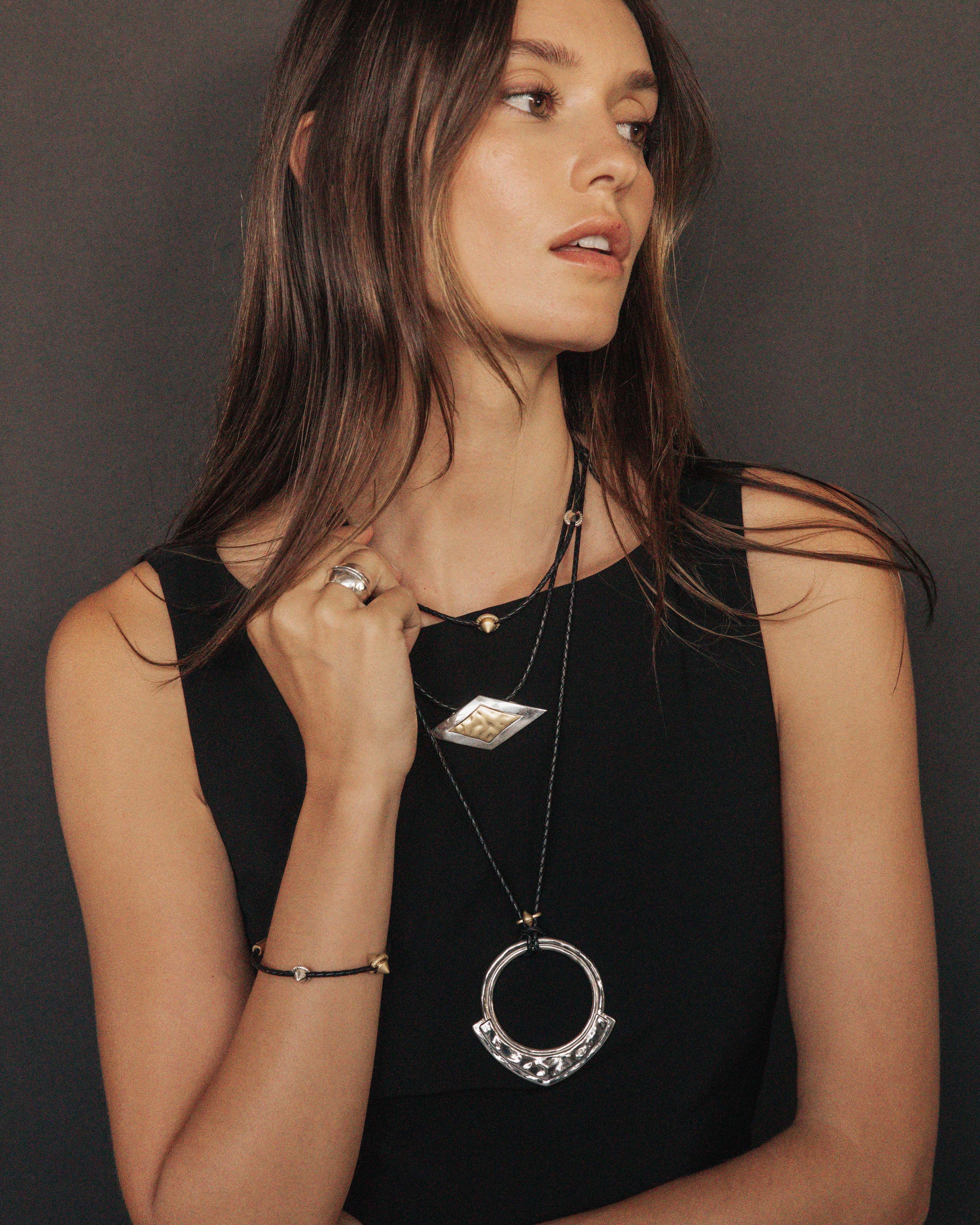 Harlow Arch Ring - Image 4