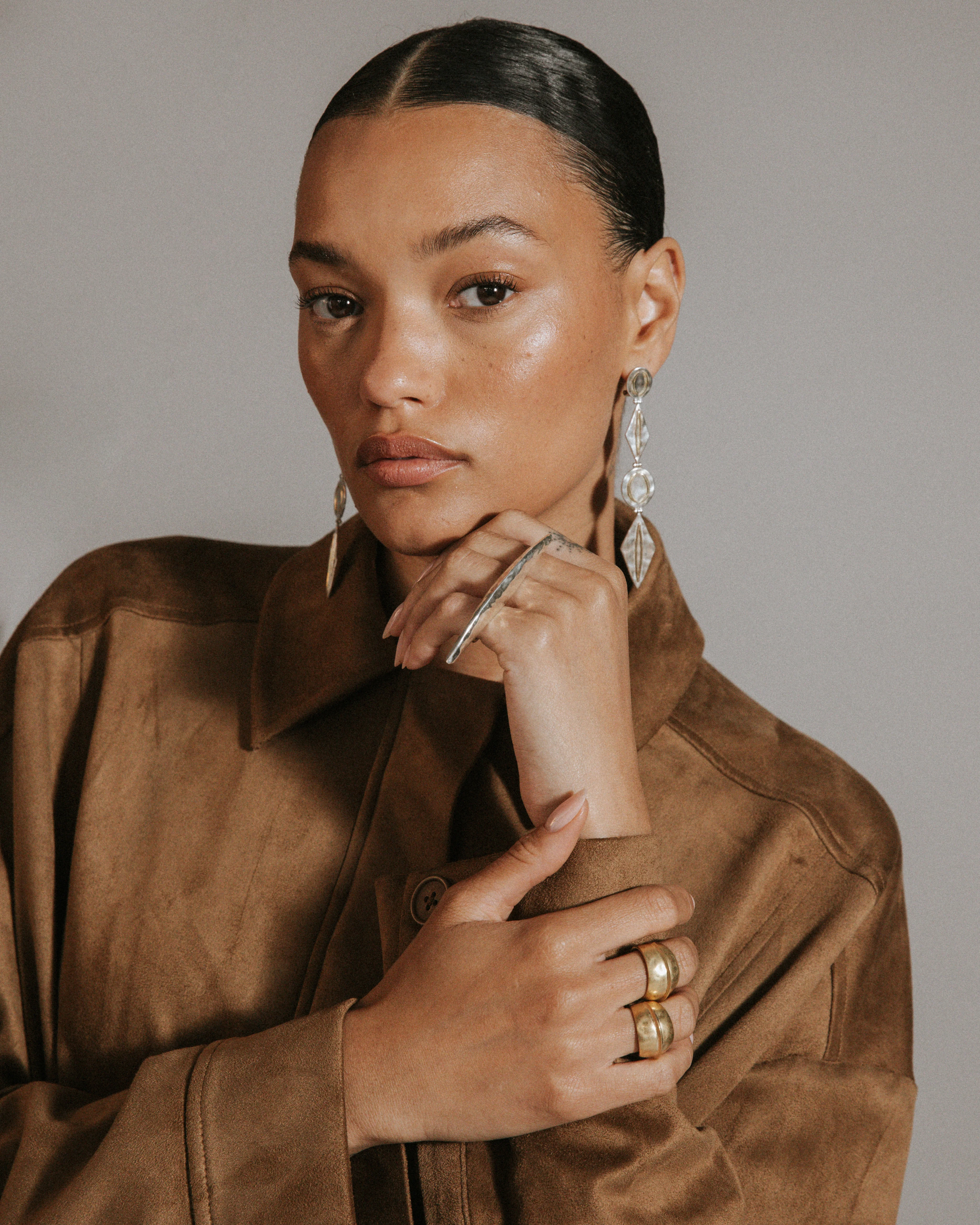 Harlow Arch Cross Finger Ring - Image 3